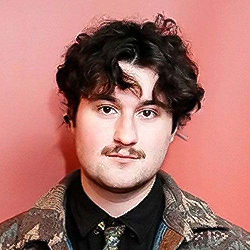 Noah Stratton-Twine headshot