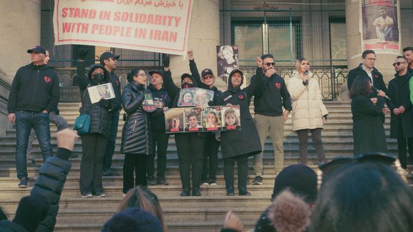 The Flight film image; people protesting on stairs