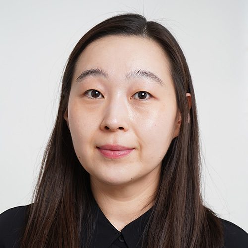Alisi Telengut headshot