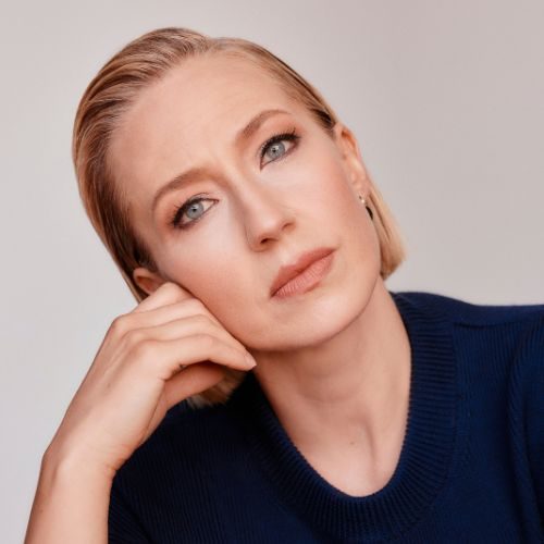 Carrie Coon headshot